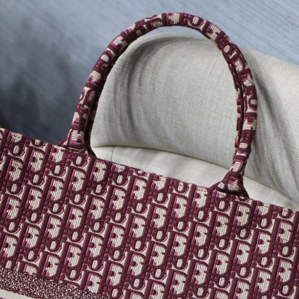 Dior Book Tote - Image 9