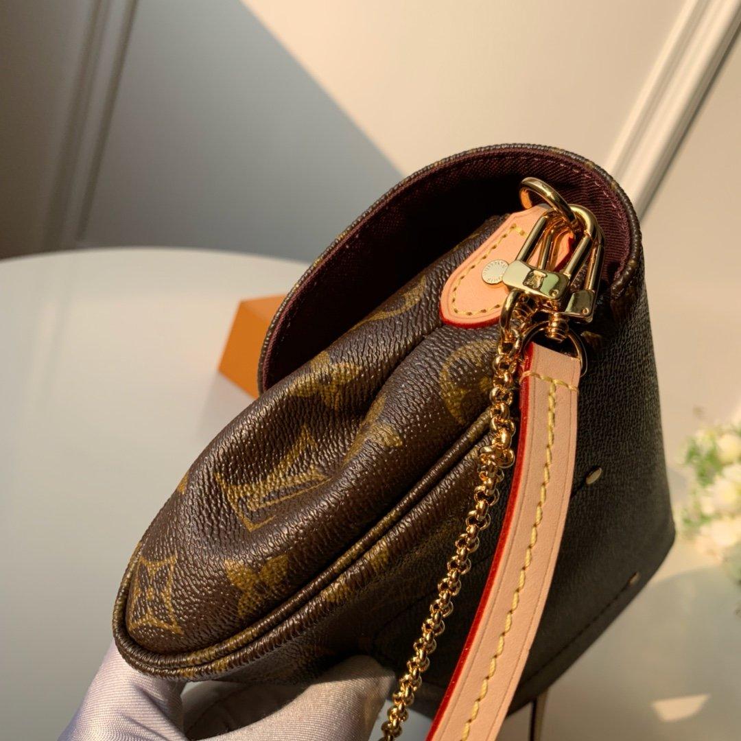 Louis Vuitton Favorite PM Monogram Canvas - Image 9