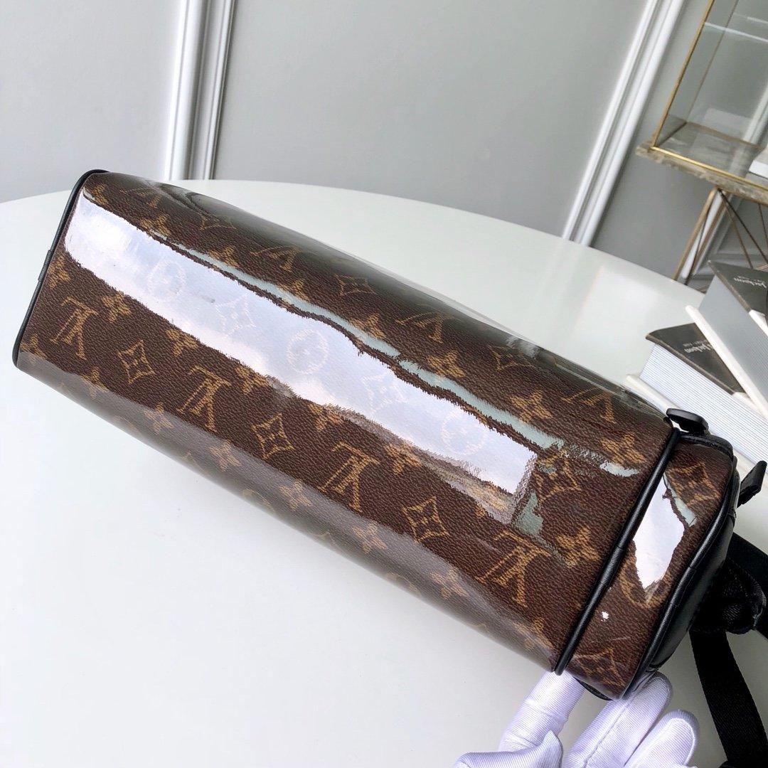 Louis Vuitton Bag - Image 9