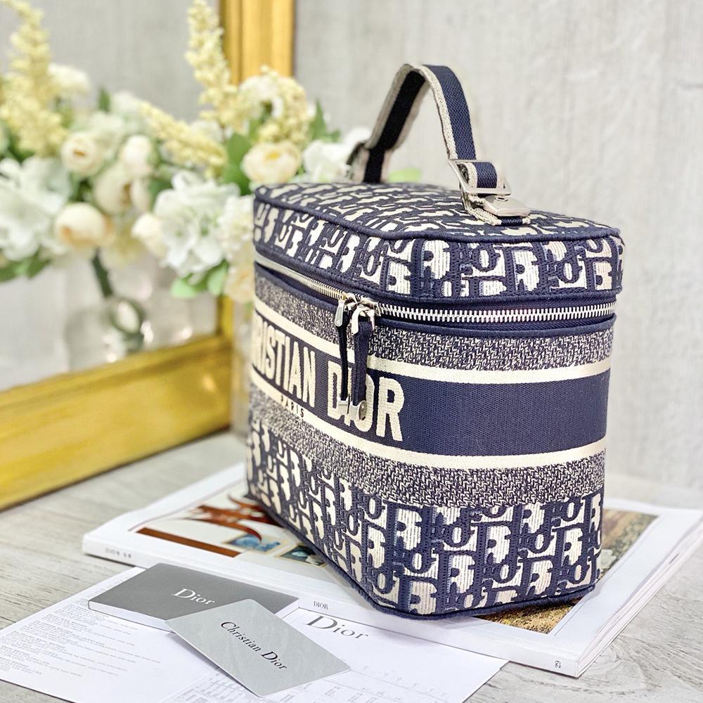 Diortravel Vanity Case - Image 1