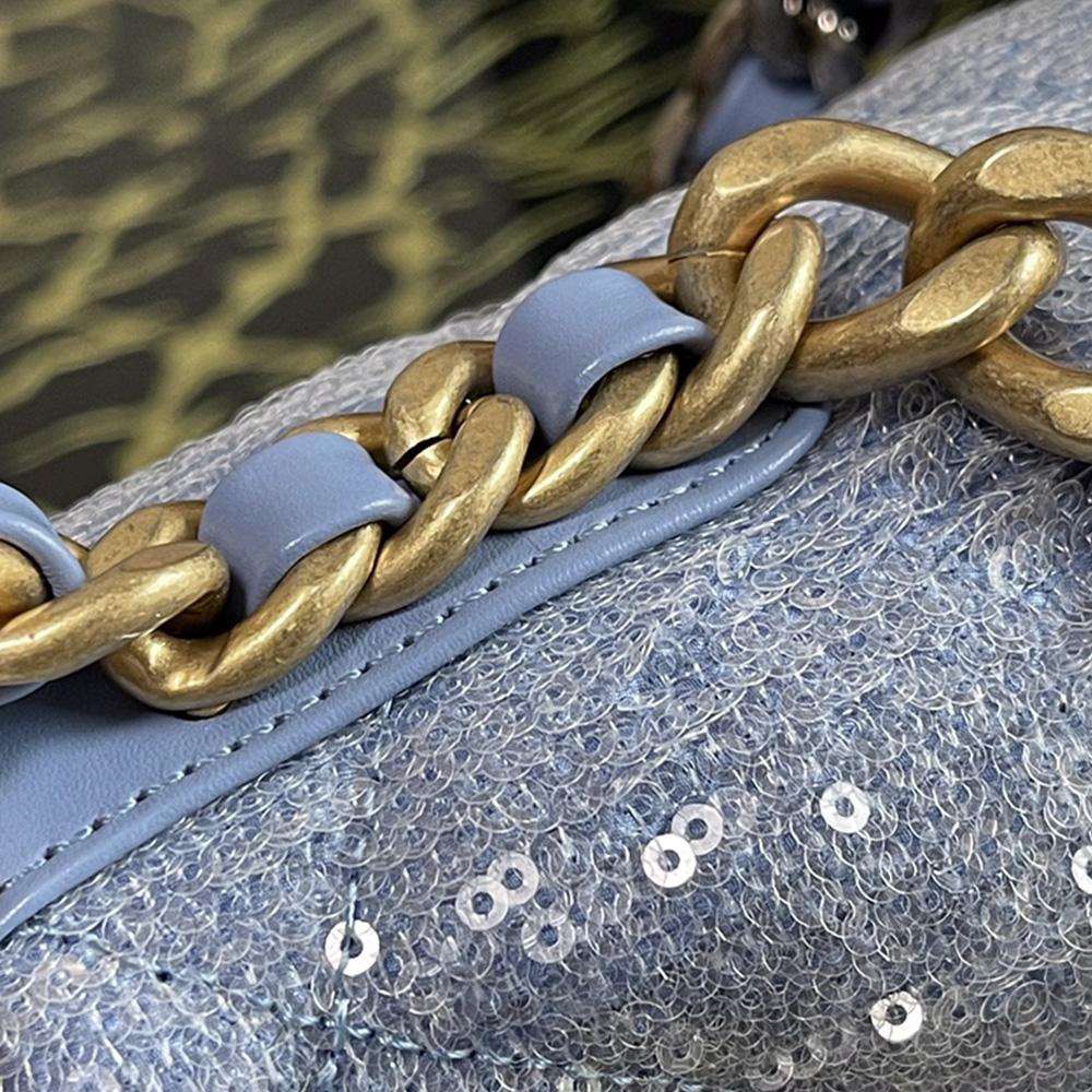 Chanel 19 sequin Flap Bag - Image 9