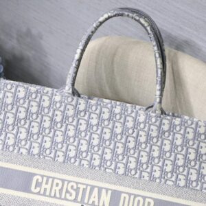 Dior Book Tote - Image 2