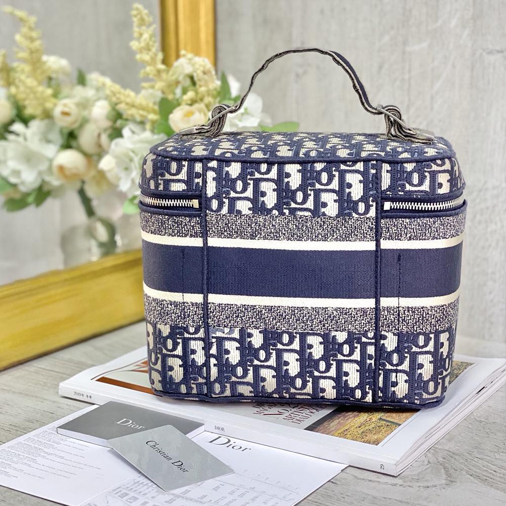 Diortravel Vanity Case - Image 2