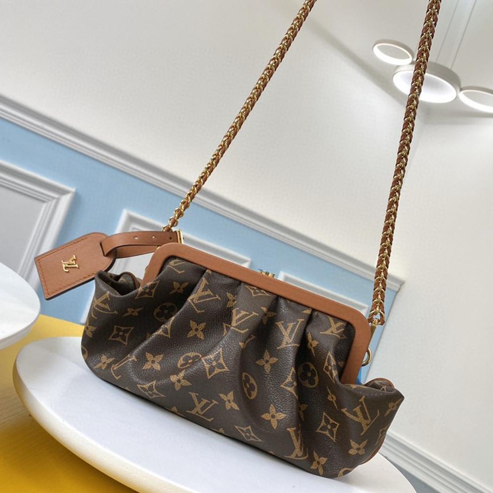 Louis Vuitton BOURSICOT EW - Image 1