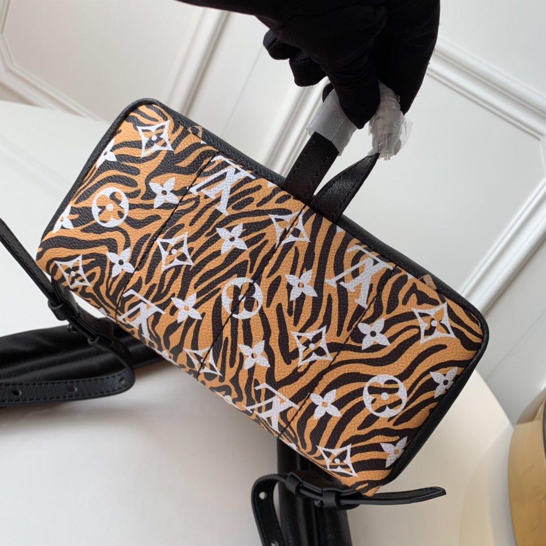 Louis Vuitton Palm spring Bag - Image 2