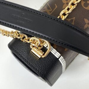 Louis Vuitton TWIST MM - Image 9