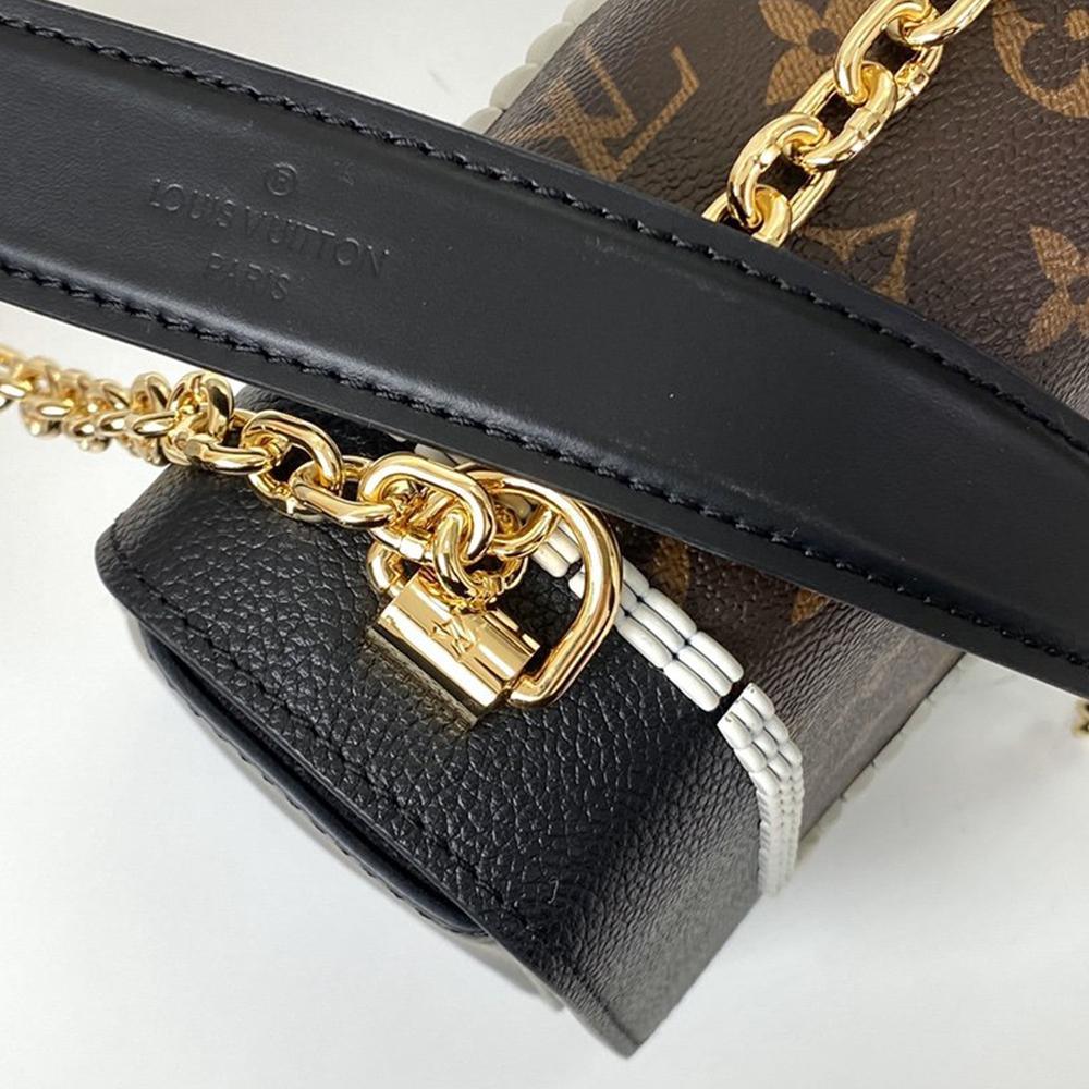 Louis Vuitton TWIST MM - Image 9