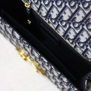 Dior 30 Montaigne Bag - Image 10