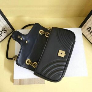 Gucci GG Marmont matelassé mini bag - Image 9