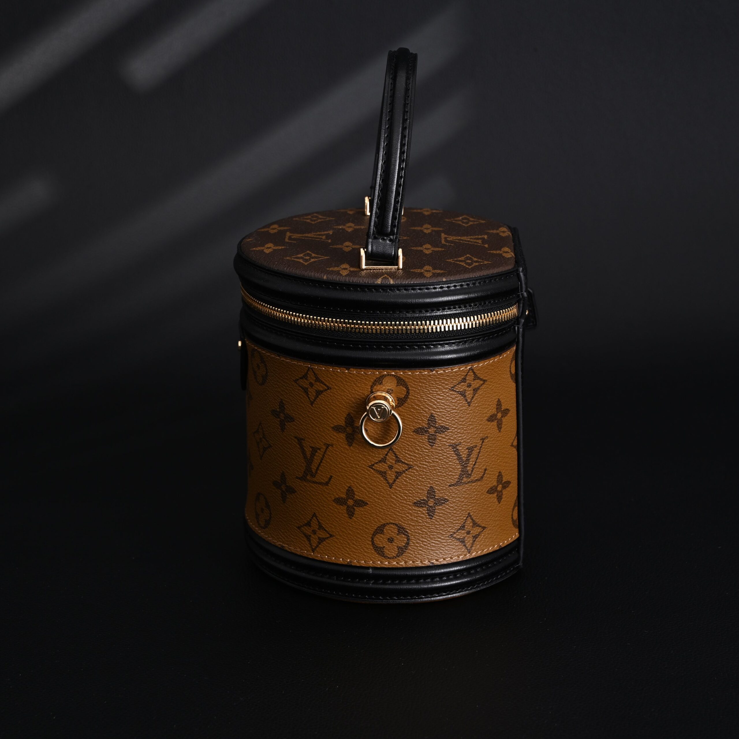 Louis Vuitton Cannes Bag – Monogram Canvas Vanity Case with Top Handle (Small) - Image 2
