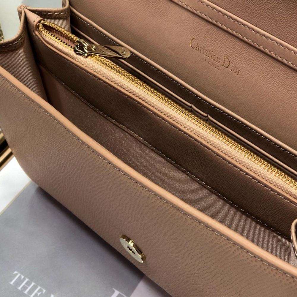 Dior 30 Montaigne Pouch - Image 9