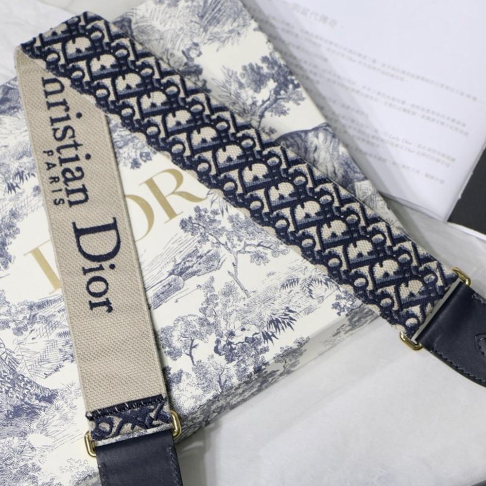 Medium Dior Bobby Bag - Image 3