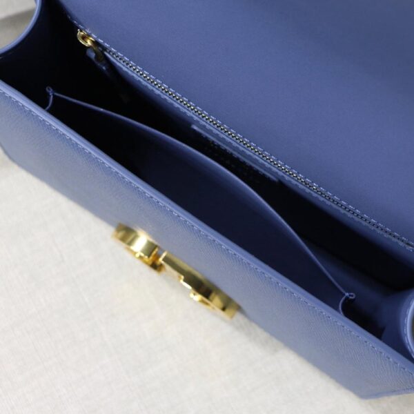 Dior 30 Montaigne Bag