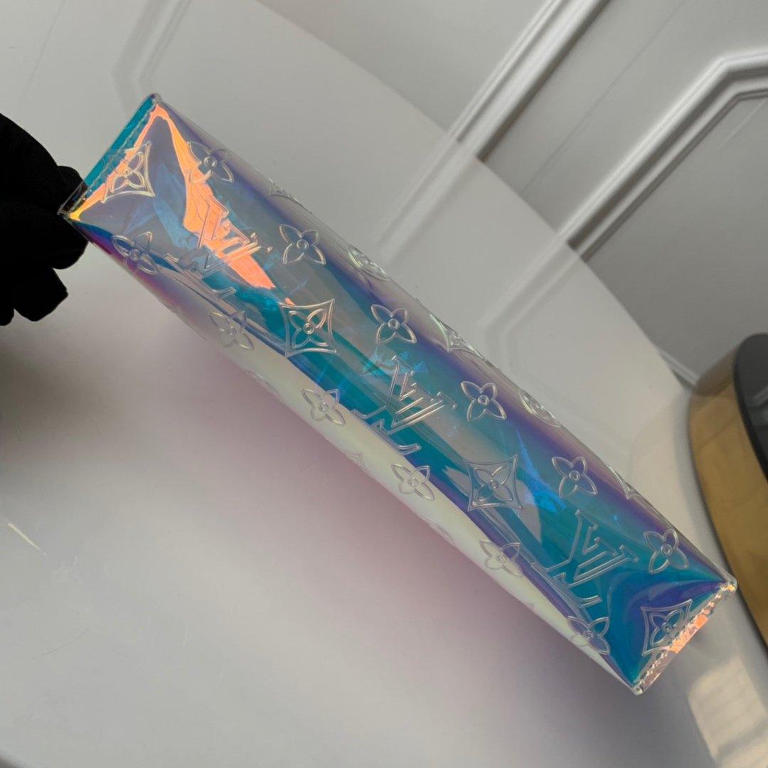 Louis Vuitton toiletry pouch - Image 4