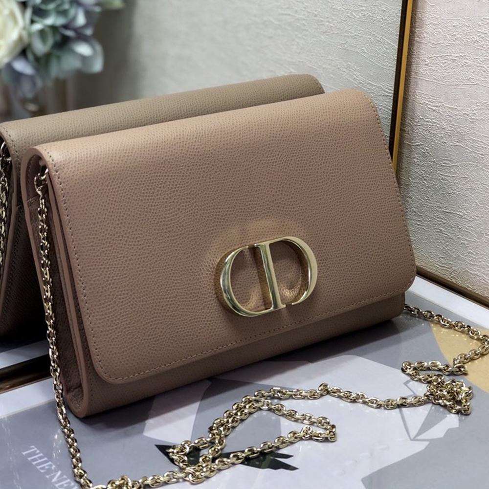 Dior 30 Montaigne Pouch - Image 1