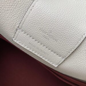 Louis Vuitton LOCKME DAY BAG - Image 2