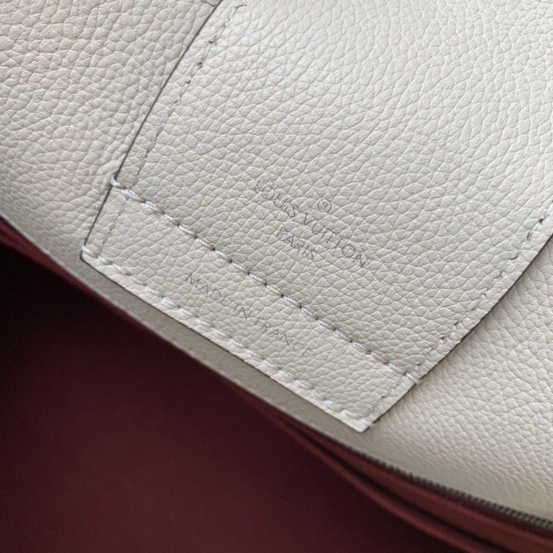 Louis Vuitton LOCKME DAY BAG - Image 2