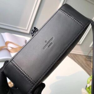 Louis Vuitton SAINTONGE - Image 9