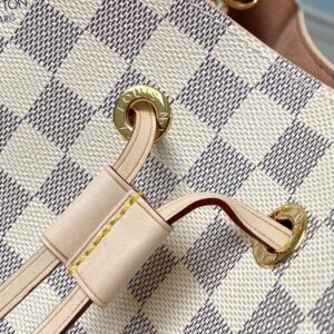Louis Vuitton NÉONOÉ BB - Image 2