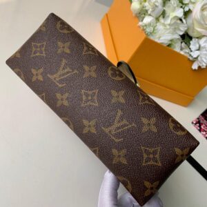 Louis Vuitton LOCKY BB Bag - Image 9