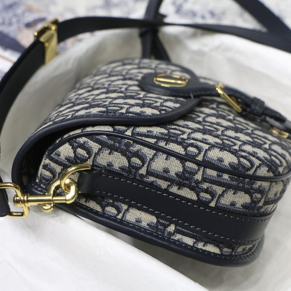 Medium Dior Bobby Bag - Image 3
