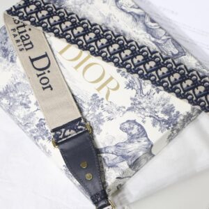 Medium Dior Bobby Bag - Image 5