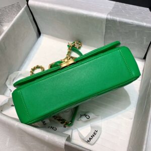 Chanel Flap Bag with chunky chain Green - Image 5