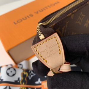 Louis Vuitton POCHETTE ACCESSOIRES - Image 4