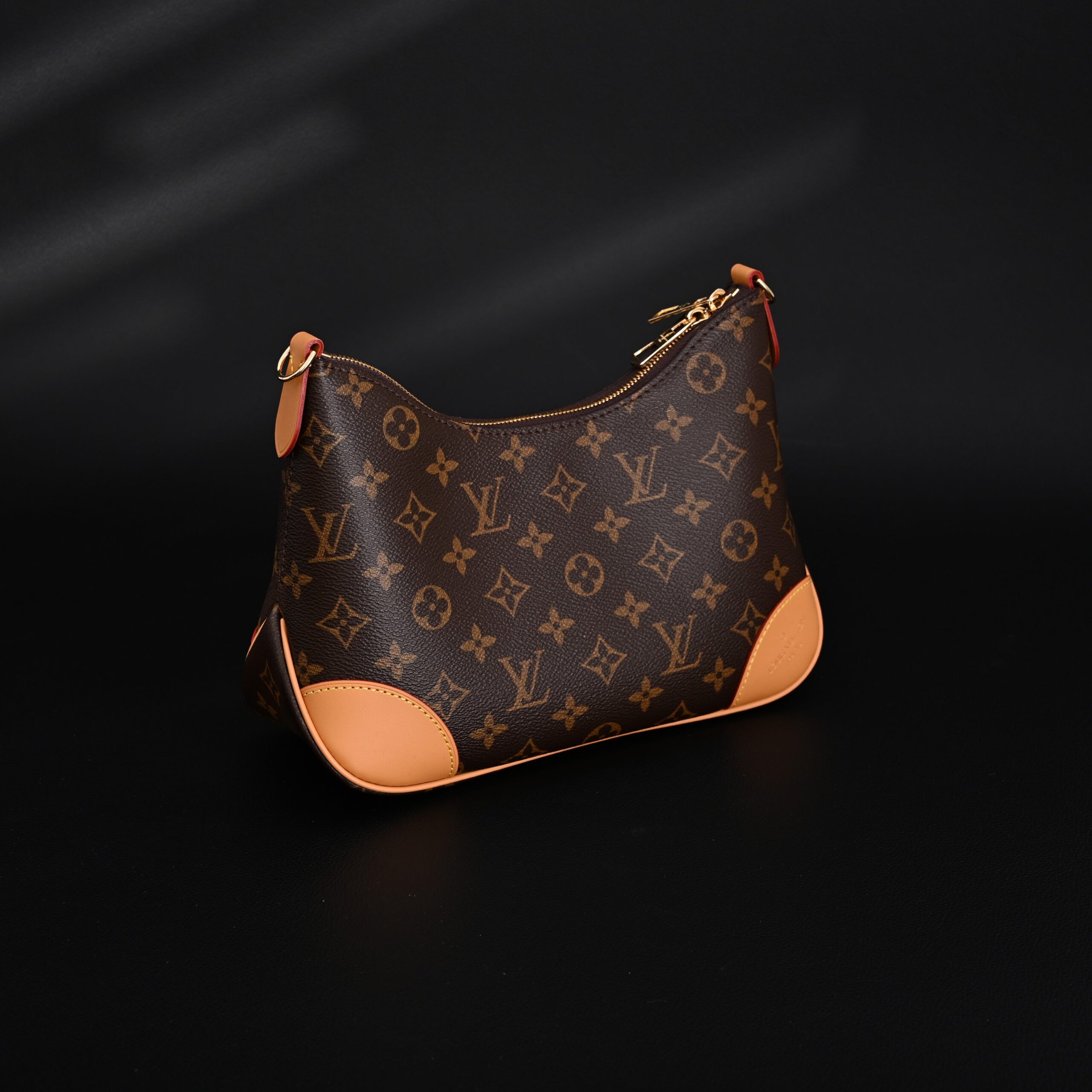 Louis Vuitton Boulogne Monogram Canvas Shoulder Bag – Classic Brown with Vachetta Leather Trim (M45832) - Image 4