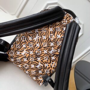 Louis Vuitton Palm spring Bag - Image 3