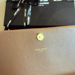 YSL Kate Medium Suede Bag With Tassel - Image 5