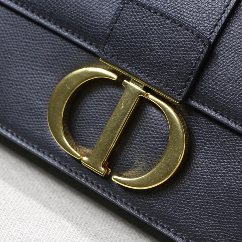 Dior 30 Montaigne Pouch - Image 4