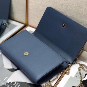 Dior 30 Montaigne Bag - Image 4
