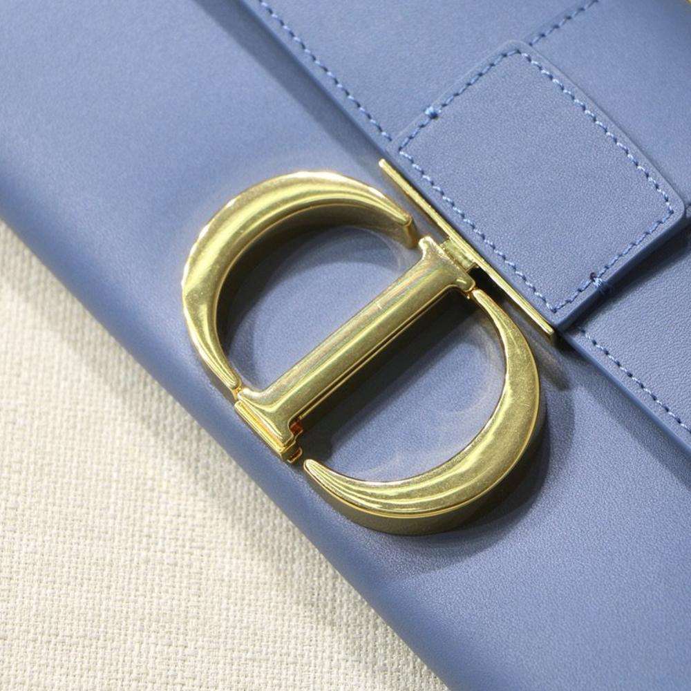 Dior 30 Montaigne Pouch - Image 4