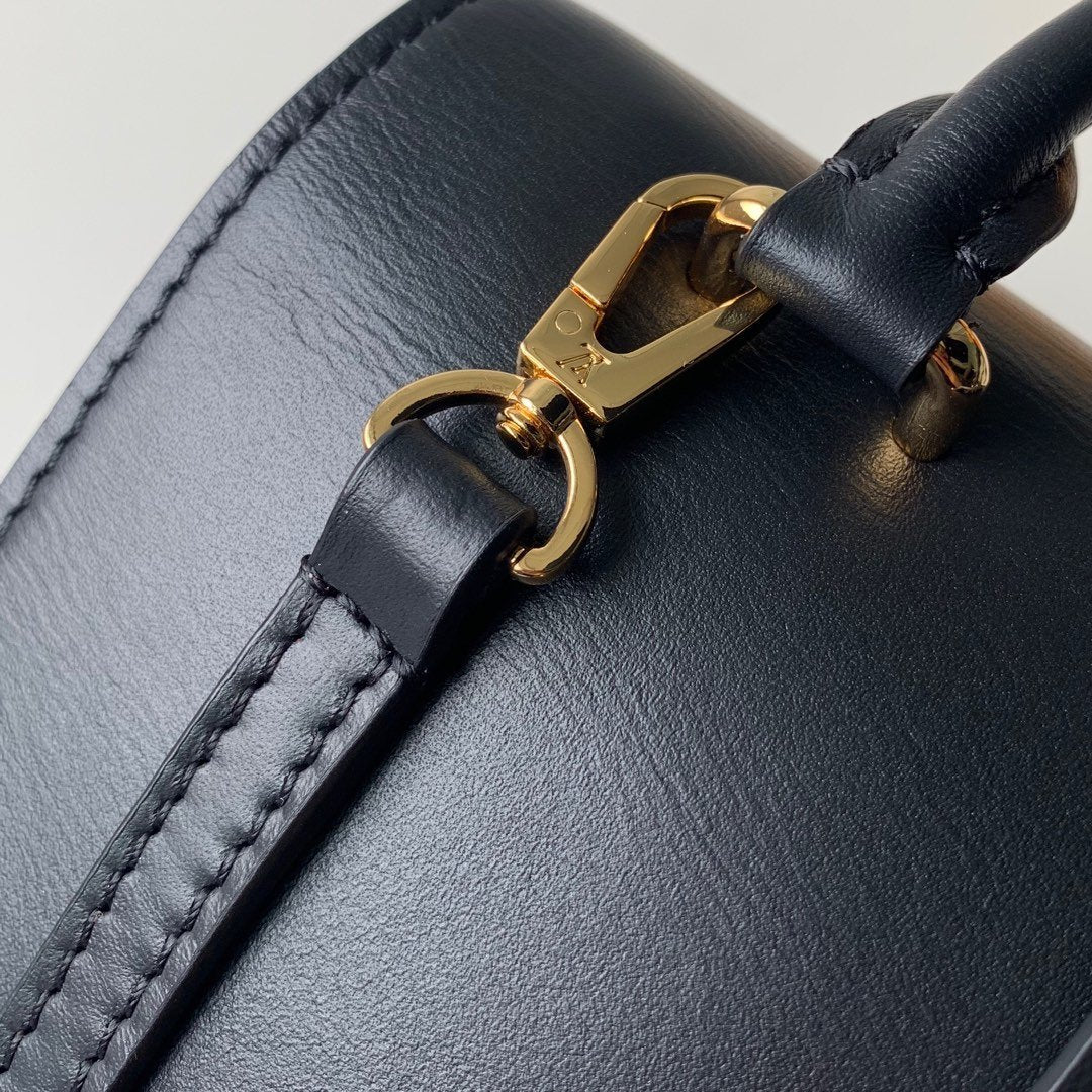Louis Vuitton LOCKY BB Bag - Image 3
