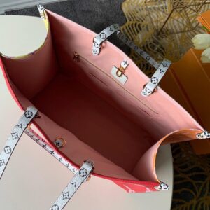Louis Vuitton ON THE GO GM - Image 4
