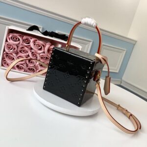 Louis Vuitton Bleeker Box Bag Black - Image 6
