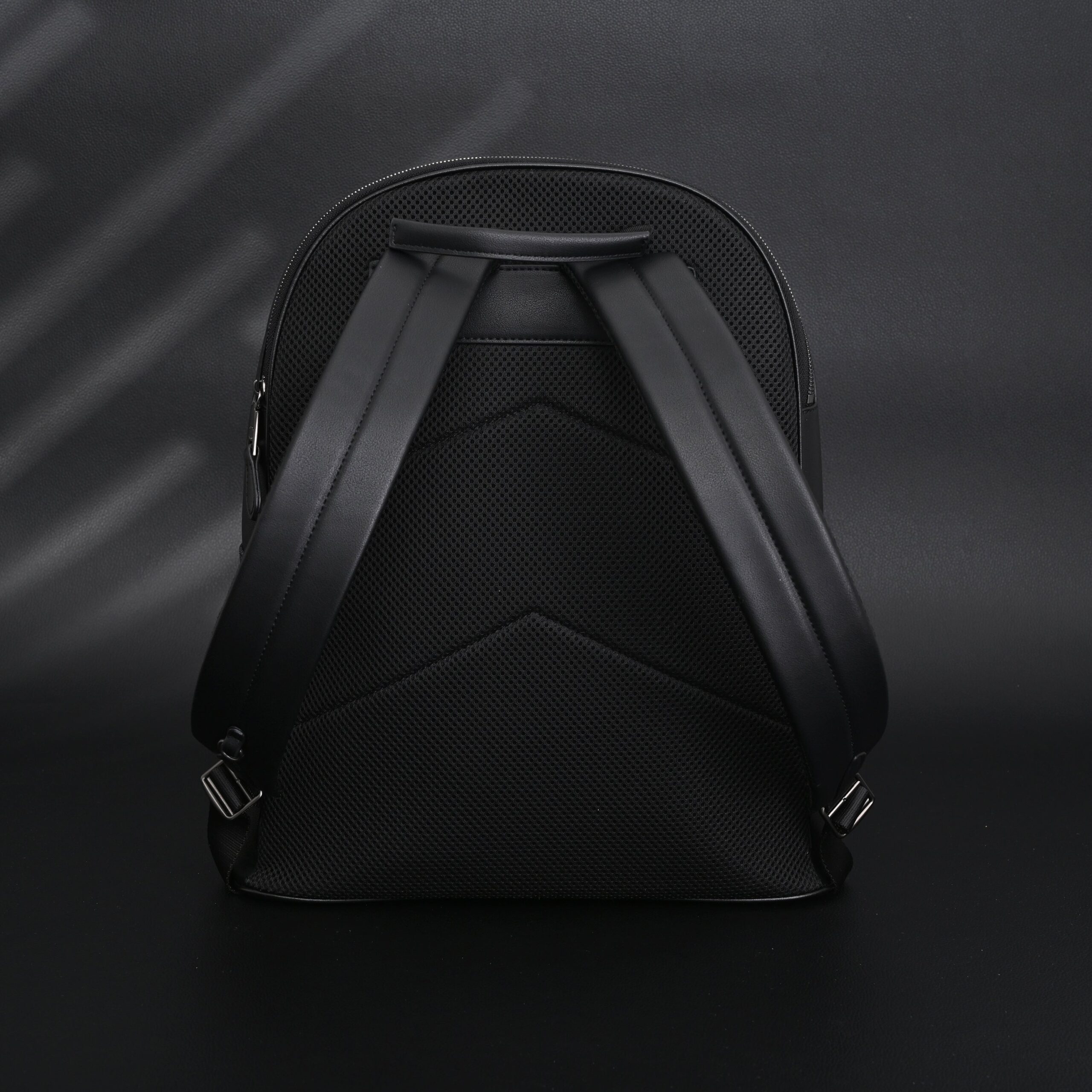 Coach West Backpack – Signature Canvas in Black/Grey - Image 2