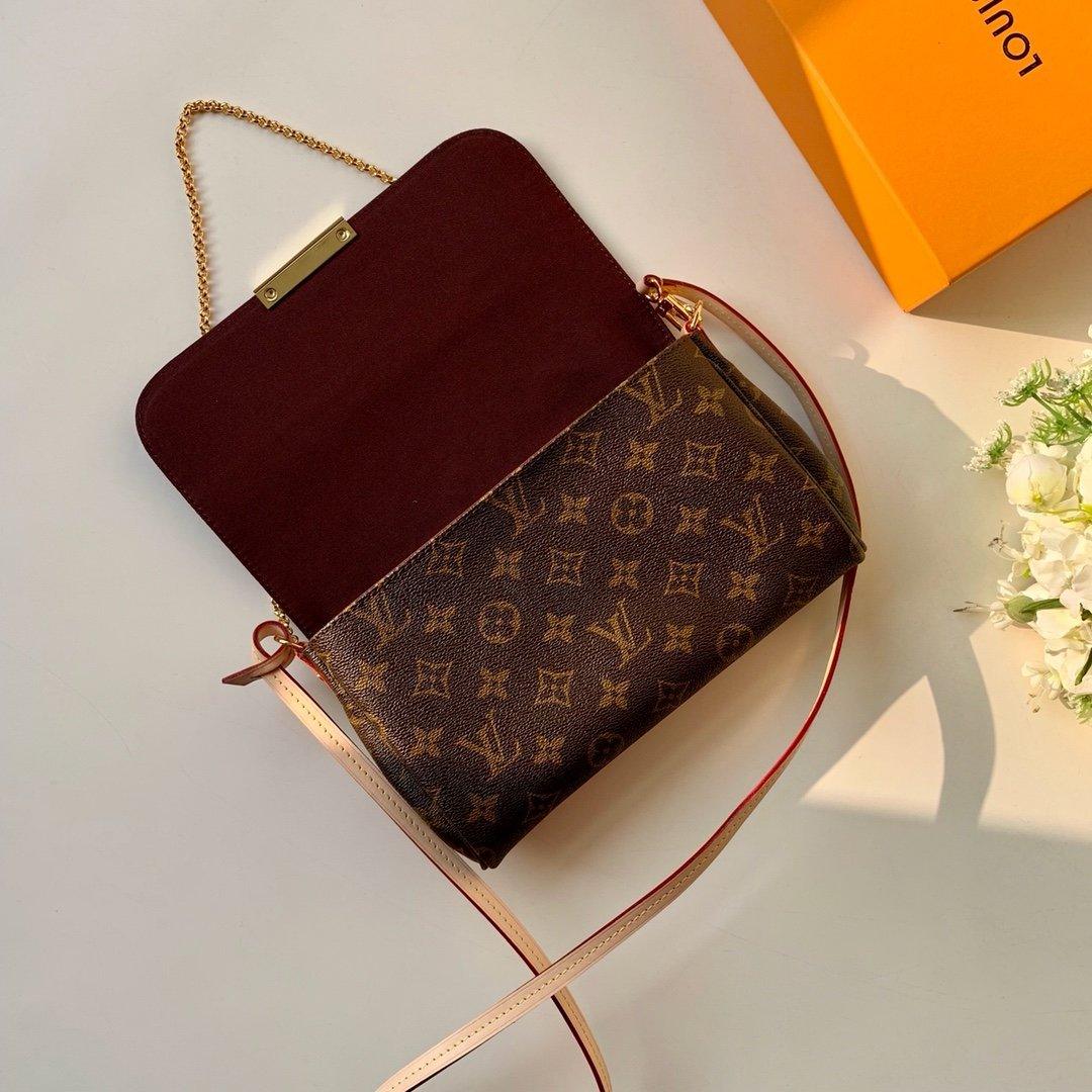 Louis Vuitton Favorite PM Monogram Canvas - Image 3