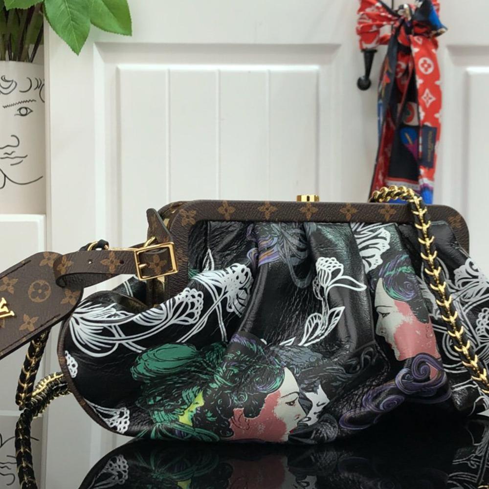 Louis Vuitton BOURSICOT EW - Image 5