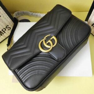 Women's Gucci GG Marmont medium matelassé shoulder bag - Image 3