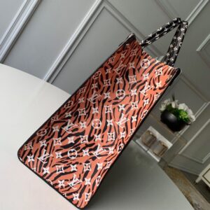 Louis Vuitton ON THE GO GM - Image 3