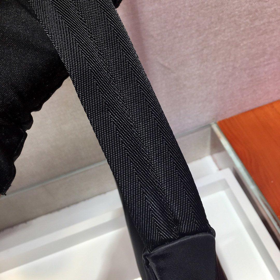 Prada Re-Edition 2000 Nylon Mini Bag - Image 4