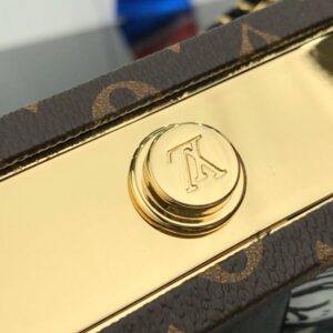 Louis Vuitton BOURSICOT EW - Image 6
