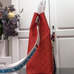 Louis Vuitton Tote Bag - Image 5