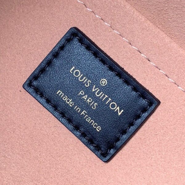 Louis Vuitton ON MY SIDE