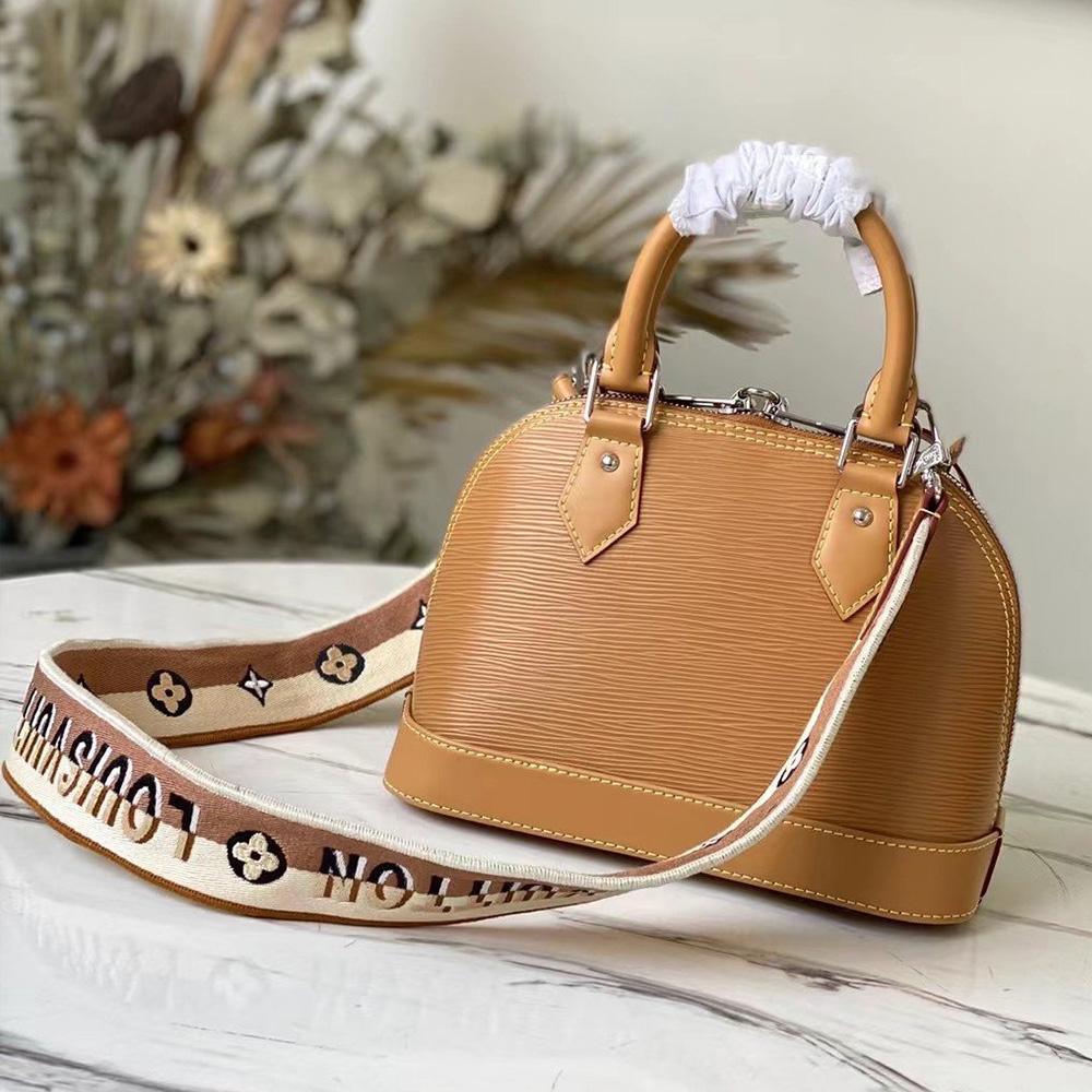 Louis Vuitton Alma BB Epi - Image 4