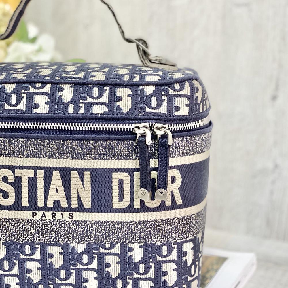 Diortravel Vanity Case - Image 7