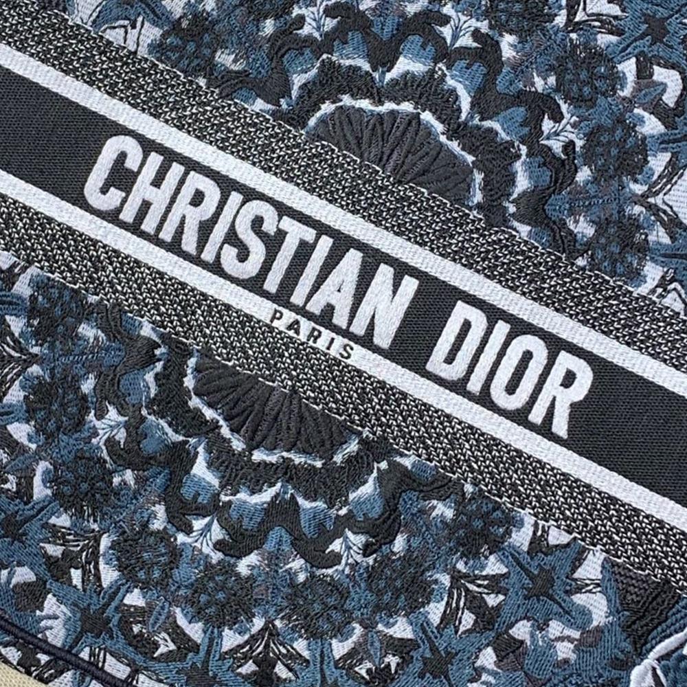 Dior Book Tote - Image 4