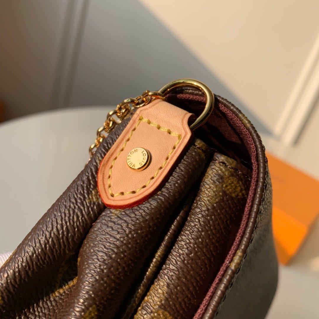 Louis Vuitton Favorite PM Monogram Canvas - Image 4